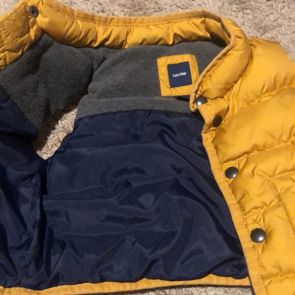 Gap vest - Picture 2 of 3